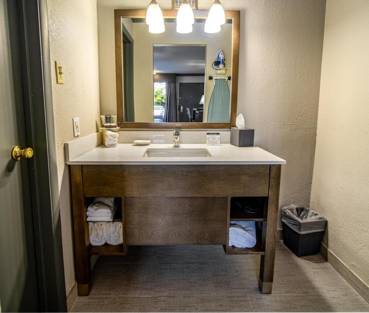 קומפטון Willow Tree Inn Los Angeles- Near Stub Hub Center מראה חיצוני תמונה